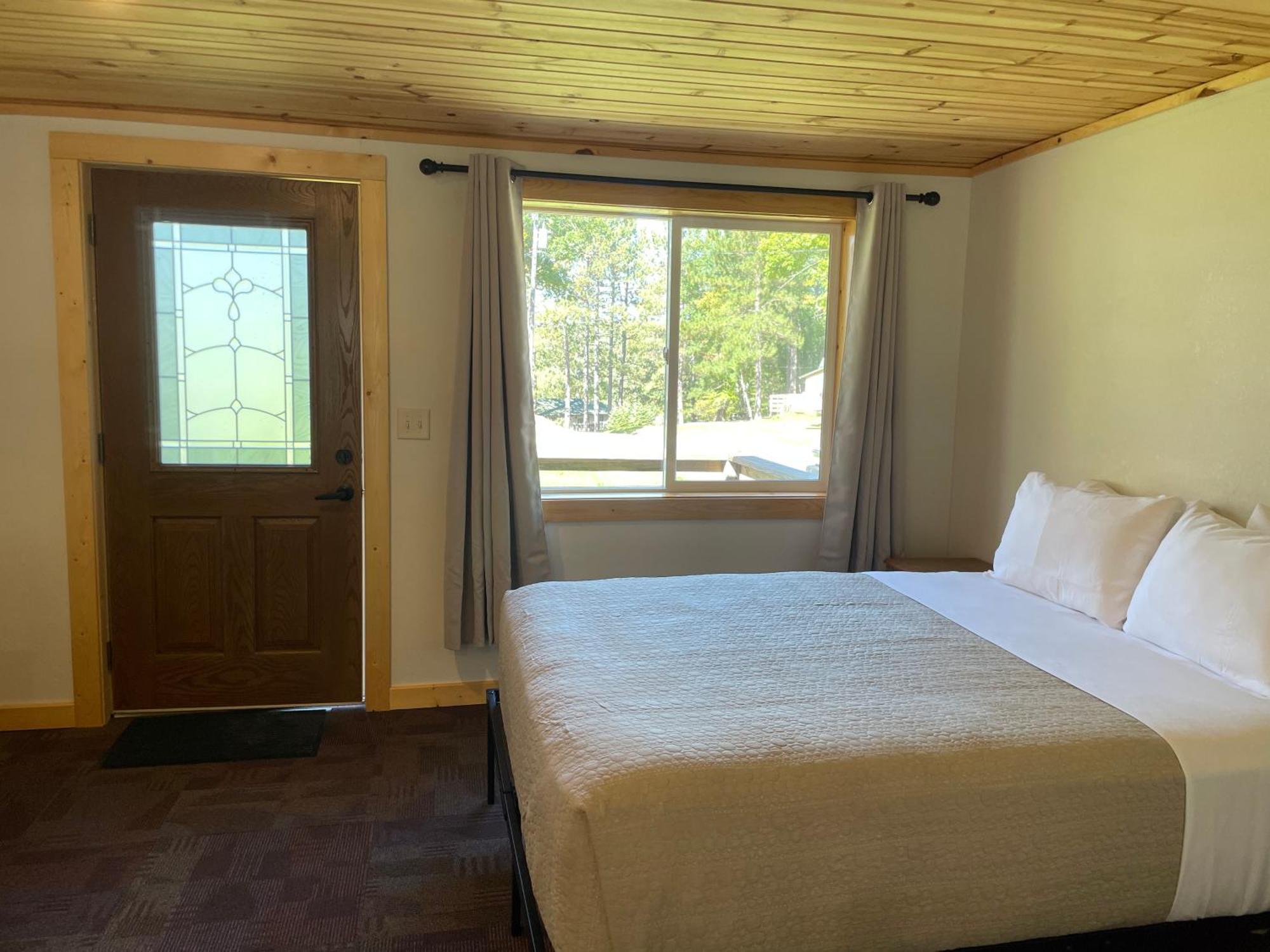 Hanging Horn Lakeside Resort Moose Lake Luaran gambar