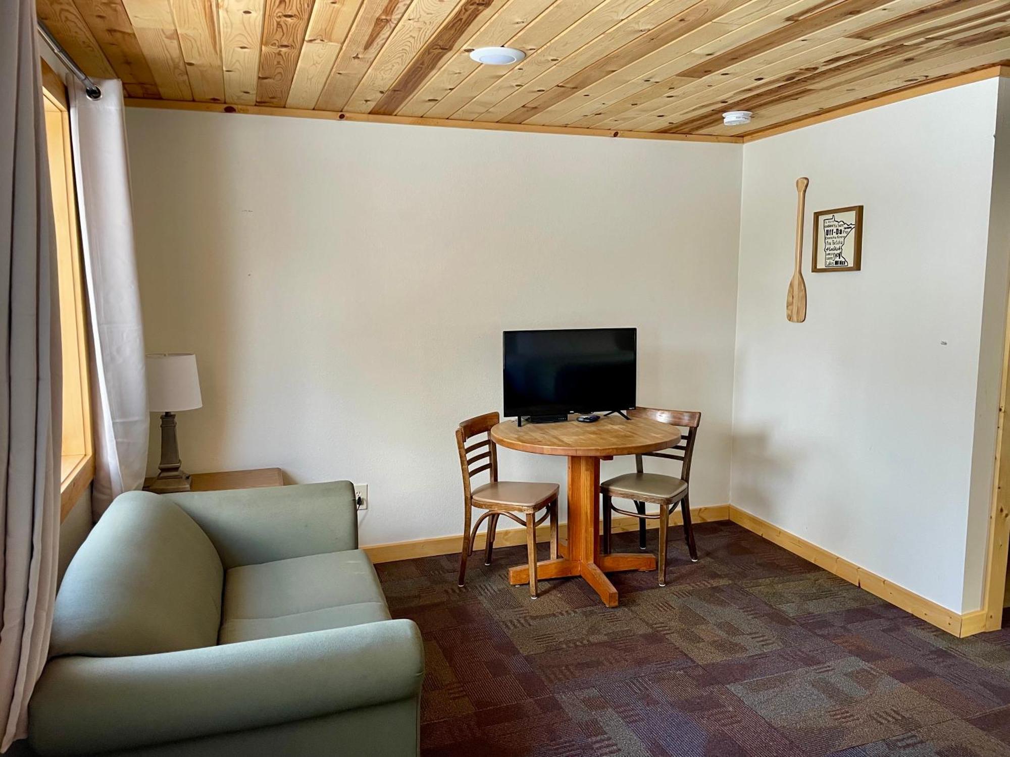 Hanging Horn Lakeside Resort Moose Lake Luaran gambar