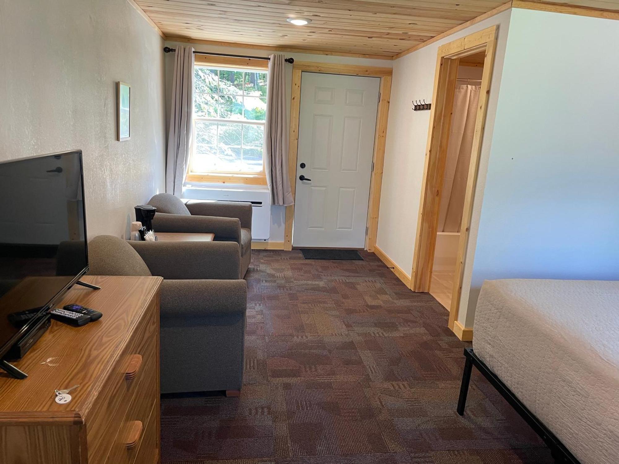 Hanging Horn Lakeside Resort Moose Lake Luaran gambar